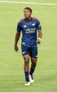1 Myles Lewis-Skelly arsenal 2025.jpg