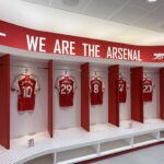 Win, el perro de Arteta, protagonista inesperado en la foto oficial del Arsenal