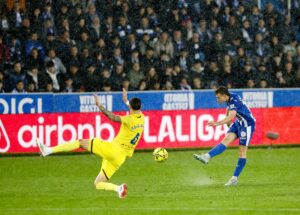 Pablo Ibañez (Alavés) y Rafa Marín (Villarreal) - Partido Alavés vs Villarreal.jpg