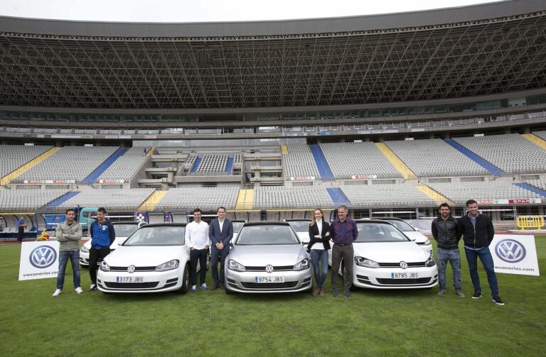 De la Barrera frena las quinielas antes del debut de la UD Las Palmas en LaLiga Hypermotion