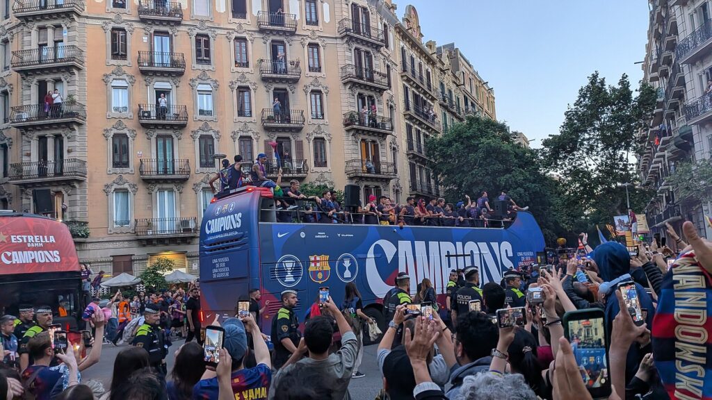 Rua de celebració del Barça campió de Lliga 2026 20260511 02.jpg