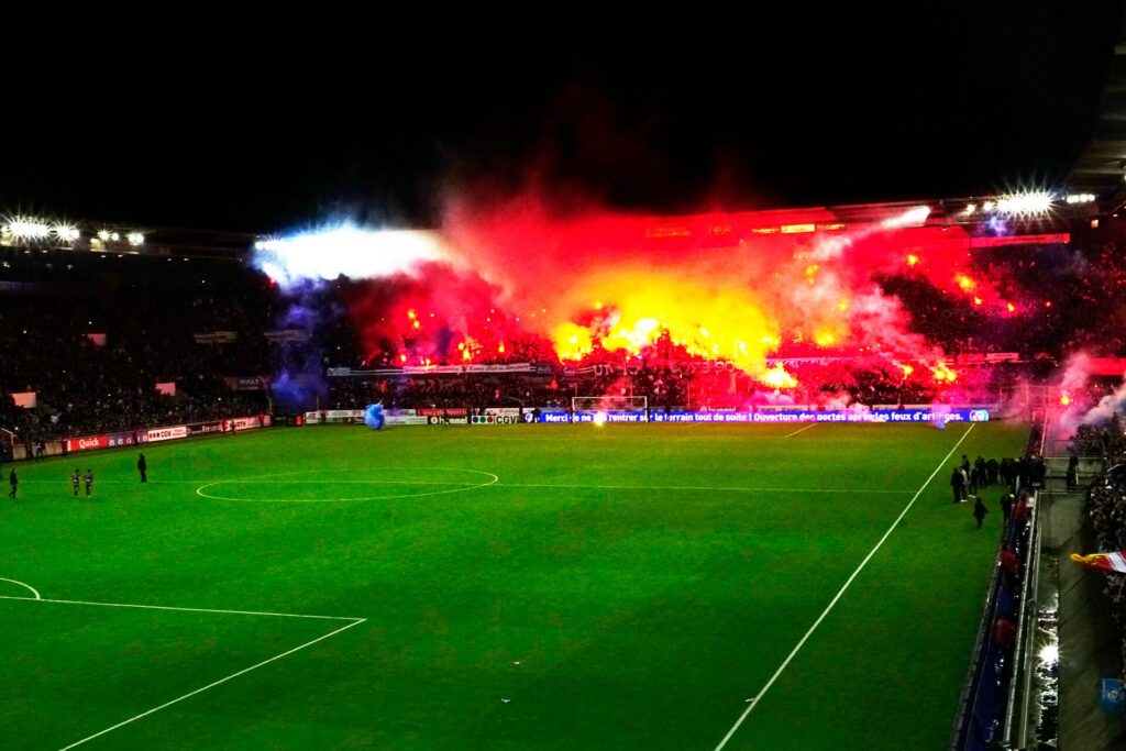 Stade de la Meinau - Racing Club de Strasbourg Alsace (RCSA - RCS) match de la montée en Ligue 2.jpg