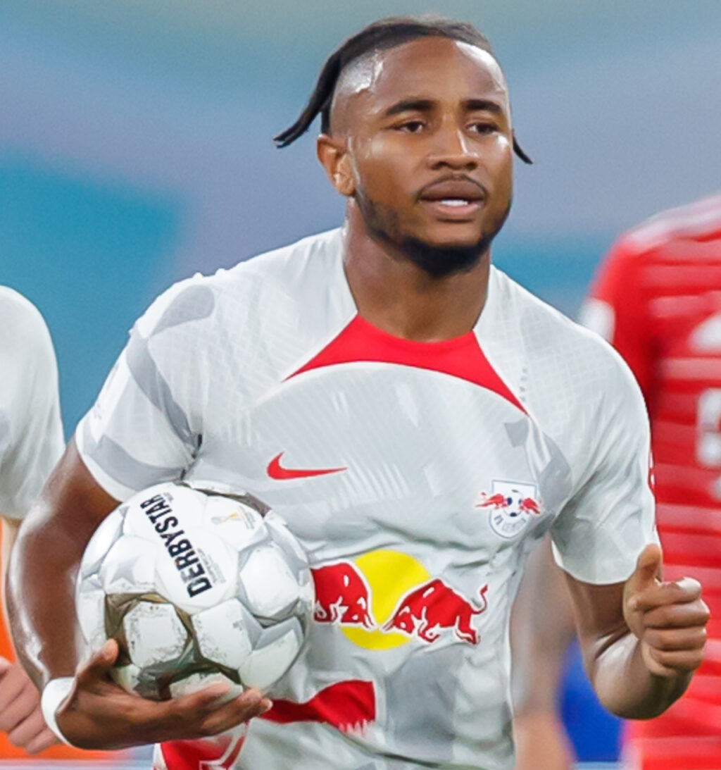 2022-07-30 Fußball, Männer, DFL-Supercup, RB Leipzig - FC Bayern München 1DX 3321 by Stepro (cropped).jpg