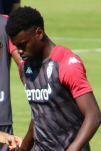 Badiashile (Testspiel, 3. Juli 2021) 23 (cropped).jpg