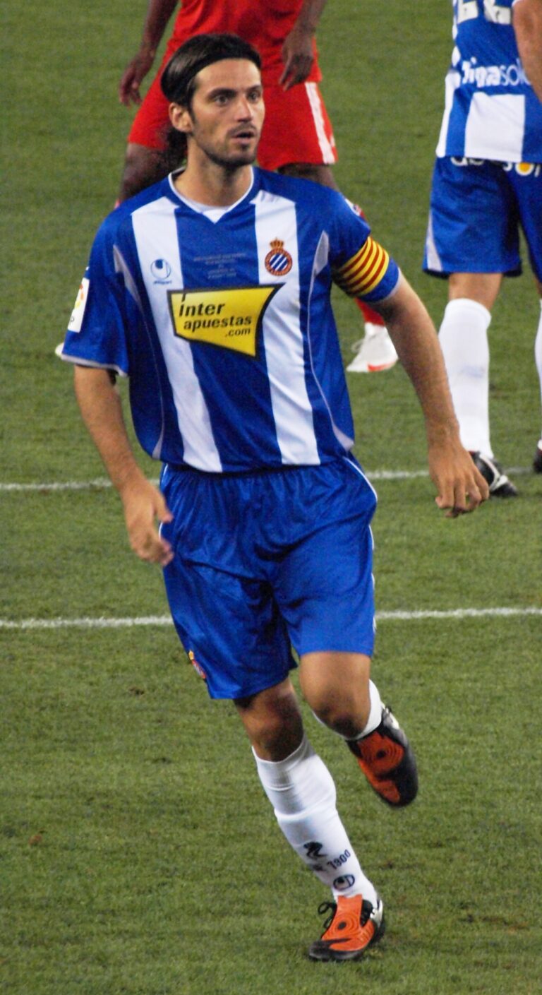 El Espanyol rinde homenaje a Dani Jarque antes de viajar a Inglaterra