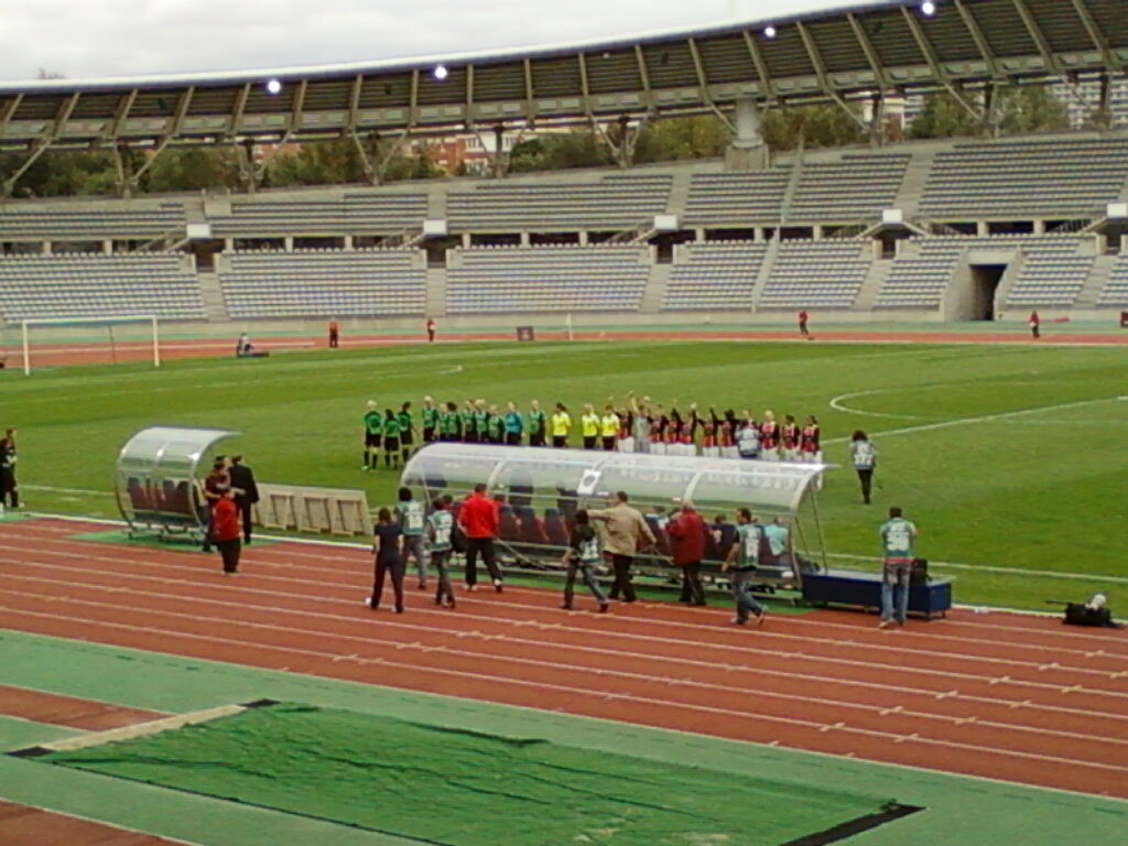 Paris SG - Peamount United Champions League.jpg