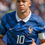 Mbappé, según Fabrizio Romano: «Estuve cerca de Liverpool» y su madre visitó Anfield