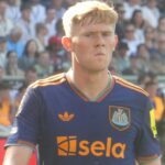 Lewis Hall asegura que firmó un nuevo contrato: «It was a no-brainer to sign a new contract»