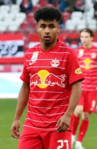 FC RB Salzburg gegen SK Sturm Graz (2022-03-13) 56 (cropped).jpg